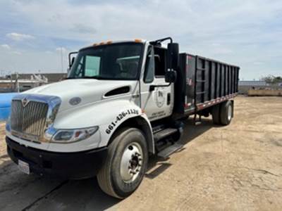 2016 International 4300 Dump Truck