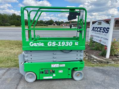 2014 Genie GS1930 Electric Scissor Lift