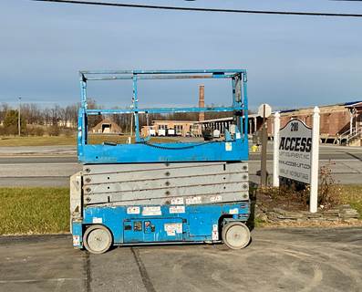2016 Genie GS3232 Electric Scissor Lift