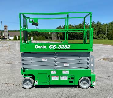 2016 Genie GS 3232 Scissor Lift