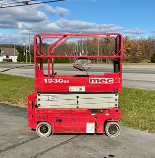 2017 MEC 1930SE Electric Scissor Lift