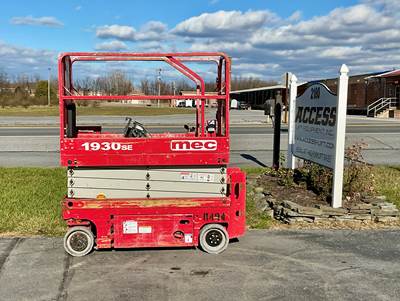2017 MEC 1930SE Electric Scissor Lift