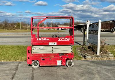 2017 MEC 1930SE Electric Scissor Lift