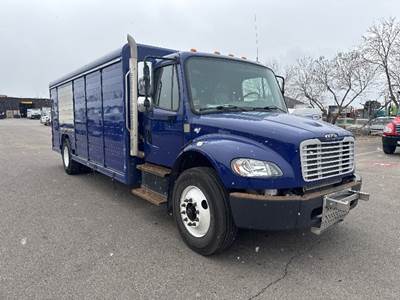 Freightliner M2 Beverage Truck - Cummins, 220HP, 7 Speed Automatic