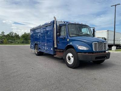 Freightliner M2 Beverage Truck - Cummins, 220HP, 7 Speed Automatic