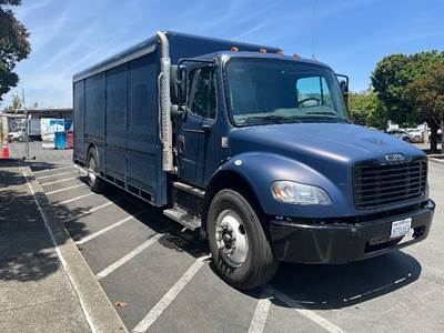 Freightliner M2 Beverage Truck - Cummins, 220HP, 6 Speed Automatic