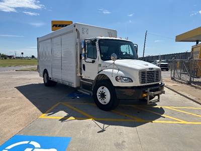 Freightliner M2 Beverage Truck - Cummins, 260HP, 6 Speed Automatic