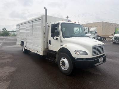 Freightliner M2 Beverage Truck - Cummins, 220HP, 6 Speed Automatic