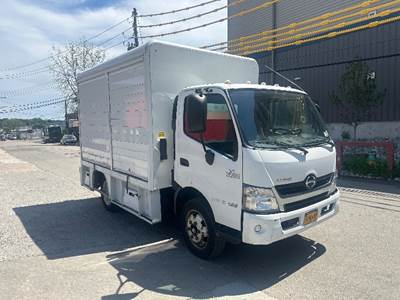 Hino 195 Beverage Truck - J05E-TP, 210HP, 6 Speed Automatic