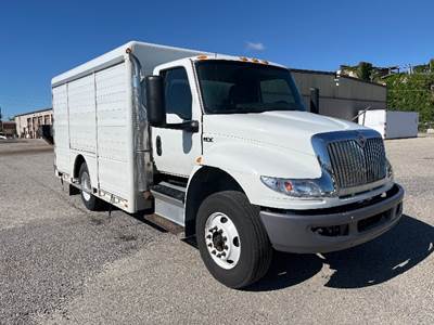 International MV607 Beverage Truck - Cummins, 220HP, 6 Speed Automatic