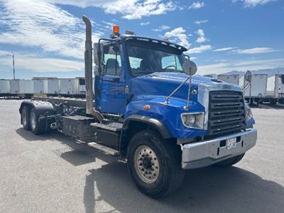 Freightliner 114SD Tandem Axle Cab & Chassis Truck - 350HP, 10 Speed Manual