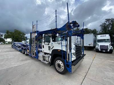 Freightliner 114SD Tandem Axle Cab & Chassis Truck - 470HP, 13 Speed Automatic