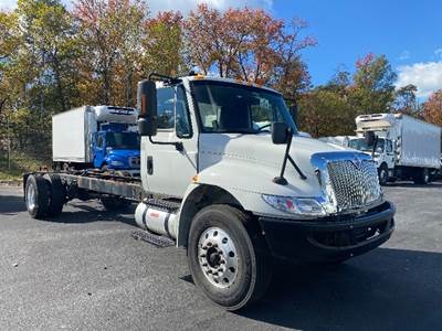 International 4300 Single Axle Cab & Chassis Truck - Cummins, 240HP, 7 Speed Automatic
