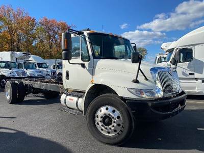 International 4300 Single Axle Cab & Chassis Truck - Cummins, 240HP, 7 Speed Automatic