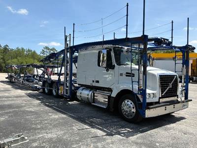 Volvo VAH64600 Tandem Axle Cab & Chassis Truck - 500HP, 12 Speed Automatic