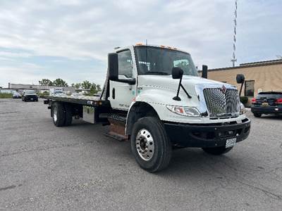 International MV607 Single Axle Car Carrier Truck - Cummins, 250HP, 6 Speed Automatic