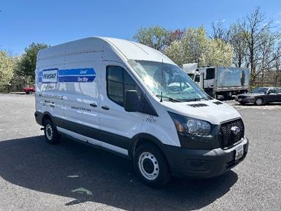 Ford Transit 250 Cargo Van - 3.5LV6, 275HP, 10 Speed Automatic