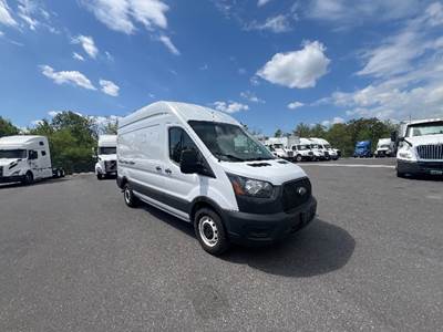 Ford Transit 250 Cargo Van - 3.5LV6, 275HP, 10 Speed Automatic