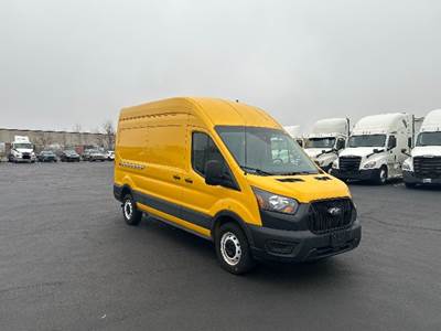 Ford Transit 250 Cargo Van - 3.5LV6, 275HP, 10 Speed Automatic