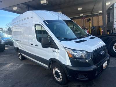 Ford Transit 250 Cargo Van - 3.5LV6, 275HP, 10 Speed Automatic