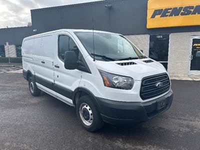 Ford Transit 250 Cargo Van - 3.7LV6, 275HP, 6 Speed Automatic