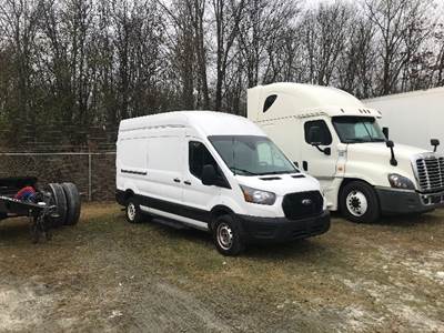 Ford Transit 250 Cargo Van - 3.5LV6, 271HP, 10 Speed Automatic