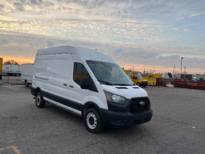 Ford Transit 250 Cargo Van - 3.5LV6, 275HP, 10 Speed Automatic