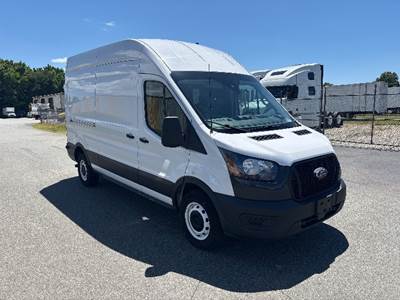 Ford Transit 250 Cargo Van - 3.5LV6, 275HP, 10 Speed Automatic