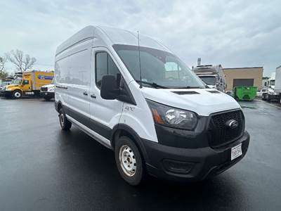 Ford Transit 250 Cargo Van - 3.5LV6, 275HP, 10 Speed Automatic