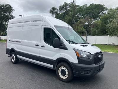 Ford Transit 250 Cargo Van - 3.5LV6, 275HP, 10 Speed Automatic