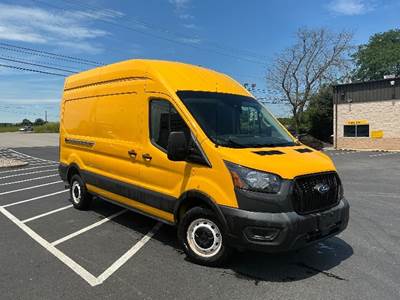 Ford Transit 250 Cargo Van - 3.5LV6, 275HP, 10 Speed Automatic