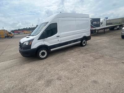 Ford Transit 250 Cargo Van - 3.5LV6, 275HP, 10 Speed Automatic