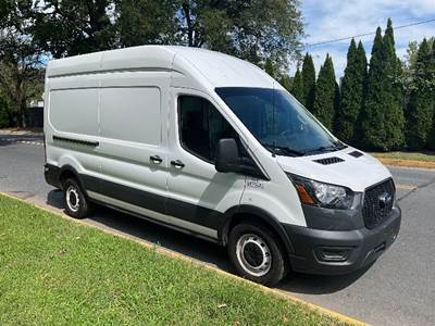 Ford Transit 250 Cargo Van - 3.5LV6, 275HP, 10 Speed Automatic