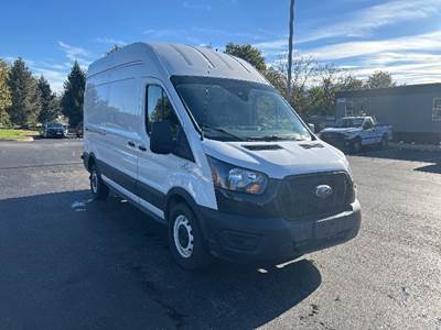 Ford Transit 250 Cargo Van - 3.5LV6, 275HP, 10 Speed Automatic