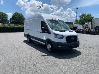 Ford Transit 350 Cargo Van - 3.5LV6, 271HP, 10 Speed Automatic