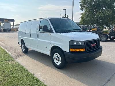 GMC G23405 Cargo Van - DURMX2.8, 181HP, 8 Speed Automatic