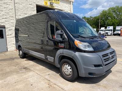 RAM 2500 Cargo Van - 6 Speed Automatic