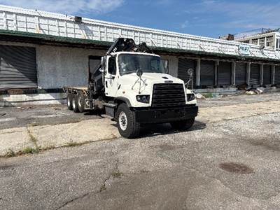 Freightliner 114SD Crane Truck - 435HP, 10 Speed Automatic