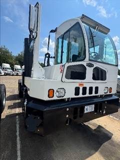 Autocar XSpotter Single Axle Day Cab Truck