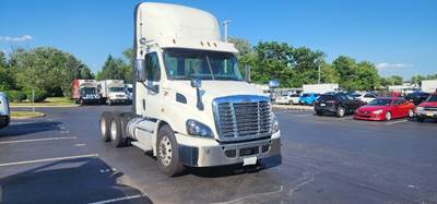Freightliner X11364ST Day Cab Truck - 450HP, 12 Speed Automatic