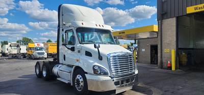 Freightliner X11364ST Day Cab Truck - 450HP, 12 Speed Automatic