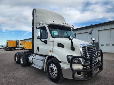 Freightliner X11364ST Day Cab Truck - 410HP, 12 Speed Automatic