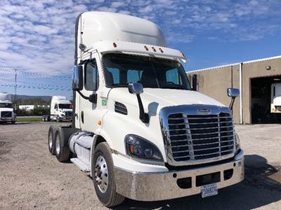 Freightliner X11364ST Day Cab Truck - 410HP, 12 Speed Automatic