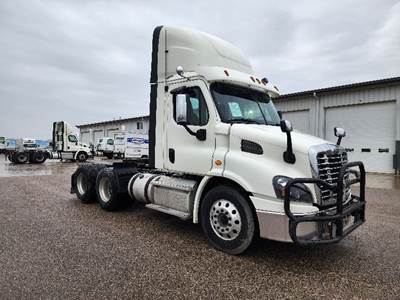 Freightliner X11364ST Day Cab Truck - 410HP, 12 Speed Automatic