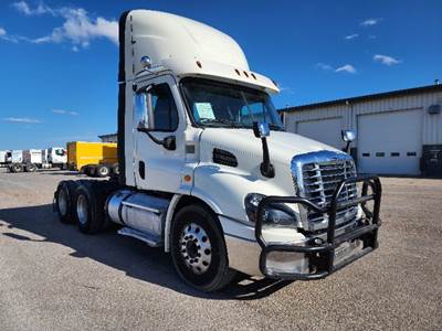 Freightliner X11364ST Day Cab Truck - 410HP, 12 Speed Automatic