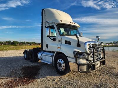 Freightliner X11364ST Day Cab Truck - 410HP, 12 Speed Automatic