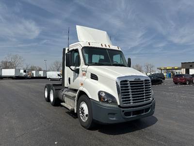 Freightliner X11364ST Day Cab Truck - 410HP, 10 Speed Manual