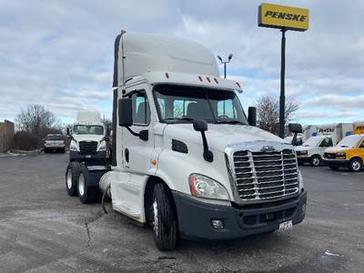 Freightliner X11364ST Day Cab Truck - 450HP, 12 Speed Automatic