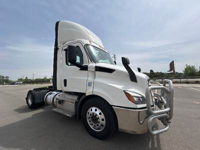 Freightliner Cascadia 116 Single Axle Day Cab Truck - 410HP, 12 Speed Automatic