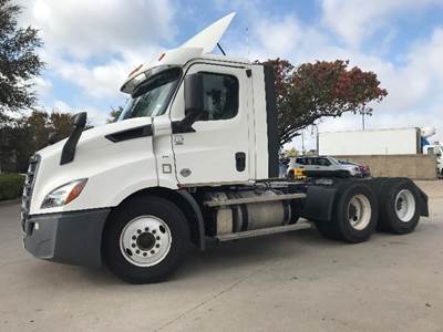 Freightliner Cascadia 116 Day Cab Truck - 410HP, 12 Speed Automatic